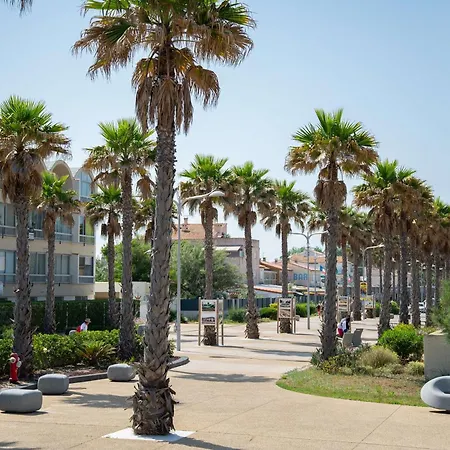 Lägenhet Mezzanine Au Centre De Avec Parking Prive - Fr-1-387-220 Marseillan (Herault)
