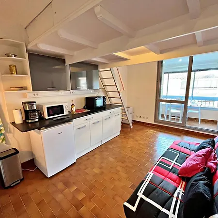 Апартаменты Mezzanine Au Centre De Avec Parking Prive - Fr-1-387-220 Марсейан
